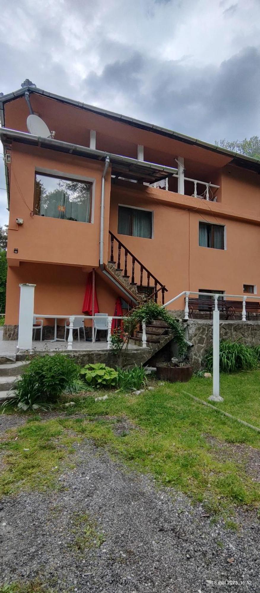 Cabana Cerbu Bozovici Екстериор снимка